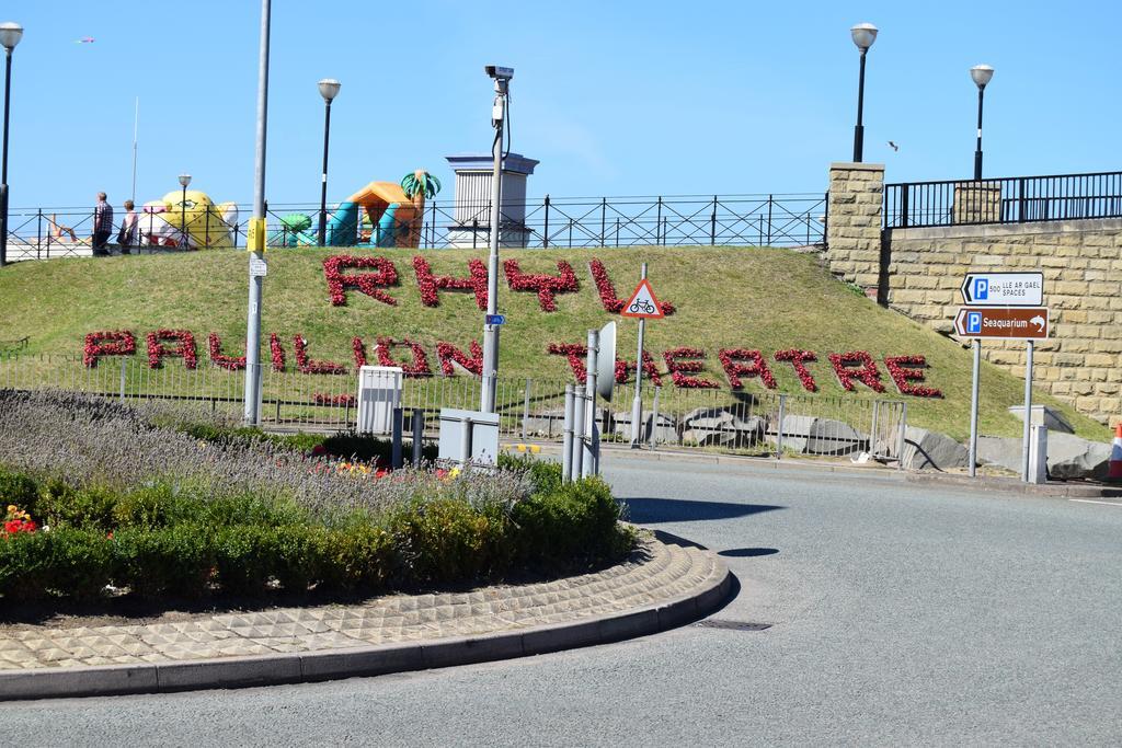 Westminster Hotel Rhyl Exterior photo